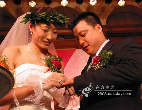 图片说明:张宁和老公于洋的幸福生活