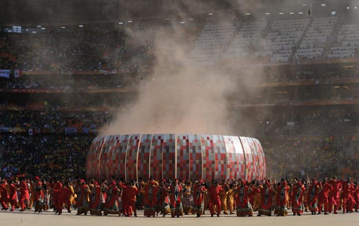 世界杯开幕式曼德拉缺席 格莱美巨星演绎主题