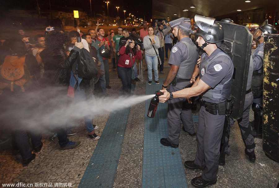 巴西地铁罢工示威或影响世界杯开幕 警察动用
