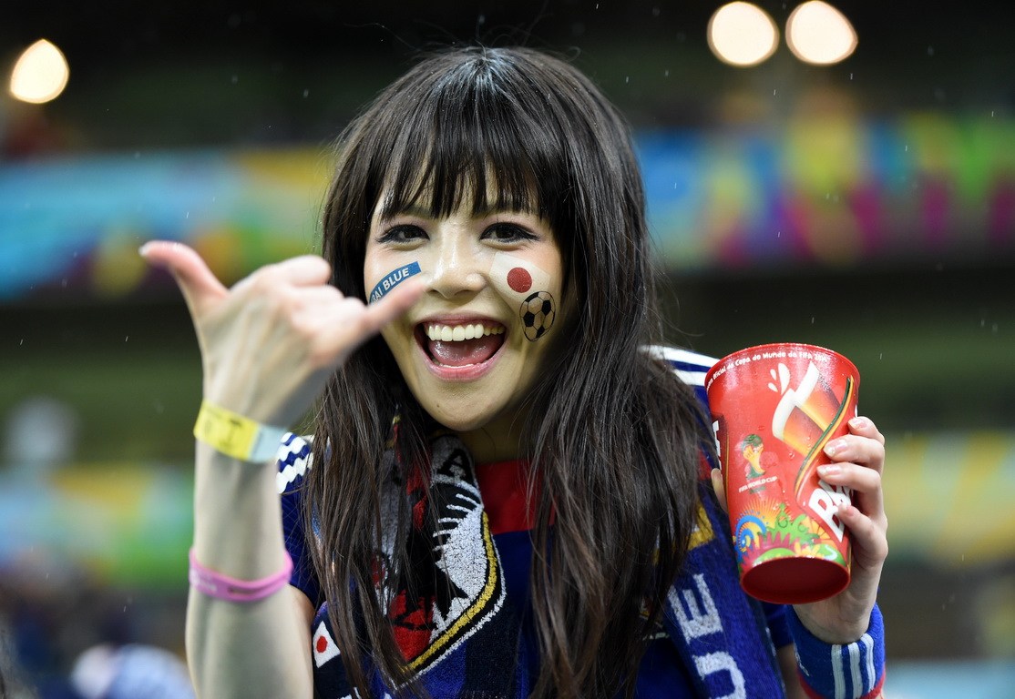 世界杯首轮球迷精选 日韩美女最养眼