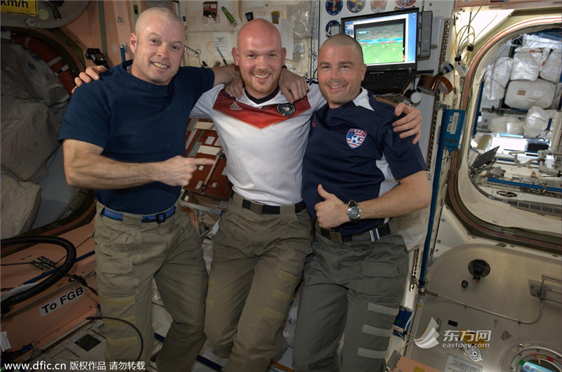 世界杯影响力波及外太空 美国两宇航员愿赌服