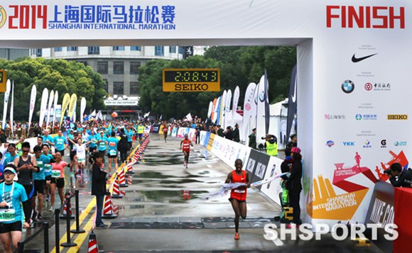 天气有利保障细致 上海国际马拉松赛圆满完赛