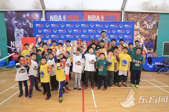 NBA姚明篮球俱乐部冬季训练营启动 佩顿姚明