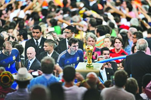 й߻缶Ӱ:÷籭ʹ˲䣨ͼ