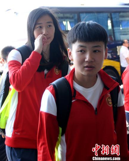 ��ΰֱ��Ů�����Ტ�����¹���ɯ������Ů�㾫��