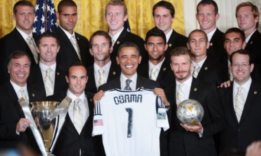 小贝的朋友圈:曾与阿汤哥同床 送奥巴马情趣内