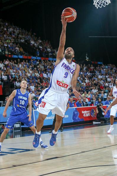 帕克23+5引领五人上双 法国男篮加时险胜芬兰-帕克 法国队 男篮 跳投 节后半段-东方体育-东方网