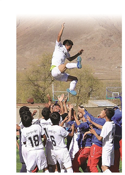 拉萨职业足球队向全国招人 金志扬曾当援藏教