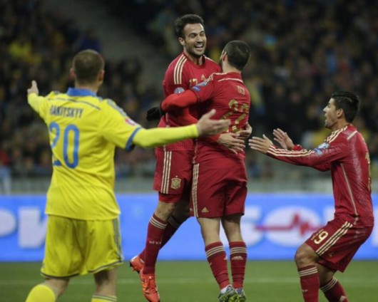 欧预赛-西班牙1-0乌克兰 铁卫处子球小法失点-