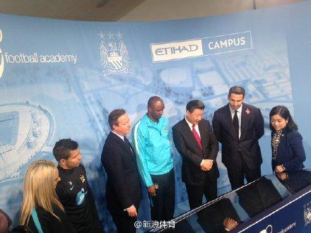 习近平:英国是世界足球强国 中国将向他们借鉴