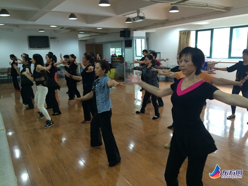 杨浦区五角场社区举办健身操培训活动-木兰拳