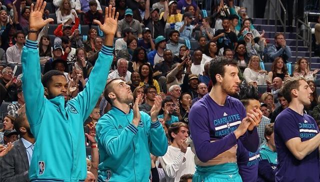 �����Ʒ��ʷ��ǿ���ϯ����40.4�ִ���¼