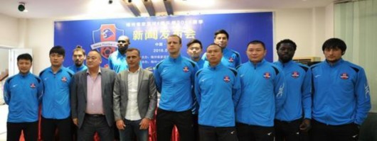 中甲新军完成阵容升级 荷兰新帅:广东球员大有