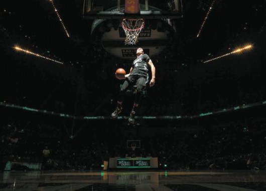 NBA全明星扣篮大赛:拉文双加赛强势卫冕 戈登
