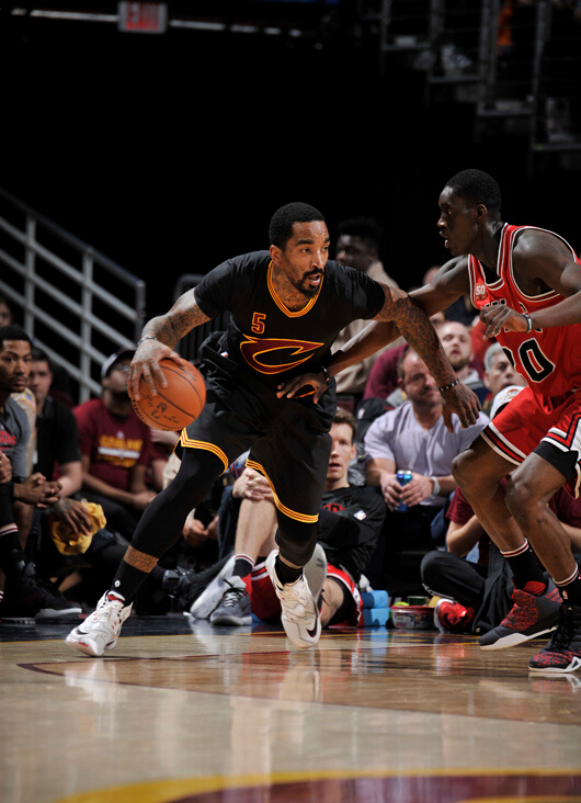 詹姆斯25+9+9罗斯28+7+2 骑士复仇公牛4连胜