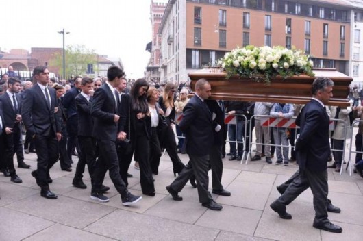 众名宿出席 老马尔蒂尼 葬礼 老贝加总现身悼念