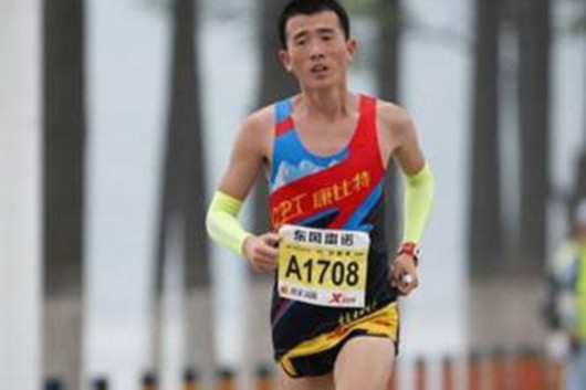 首届武汉马拉松落幕 康比特精英团获得三项冠