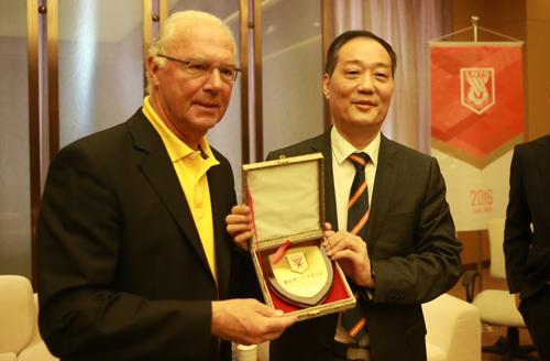 似要探索新的道路-贝肯鲍尔,中国,德国,科隆,慕