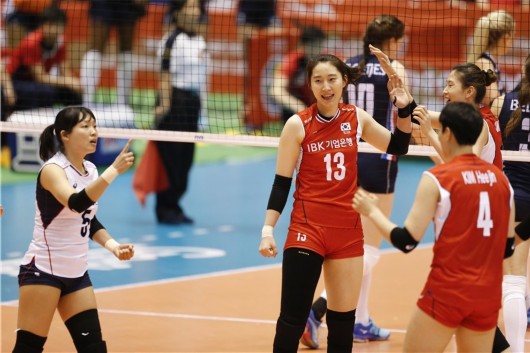 韩国女排3-0战胜荷兰