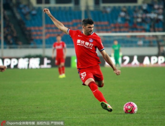 胆肥!丁海峰 教 边裁咋举旗 赛后道歉:我不职业