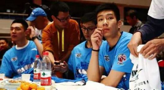 ������:�ӽ������CBA 27����������ȥ������