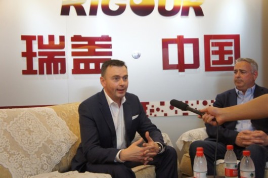 ̨����ϯʢ�޶�����:ӵ�̿���ʽ������ս��