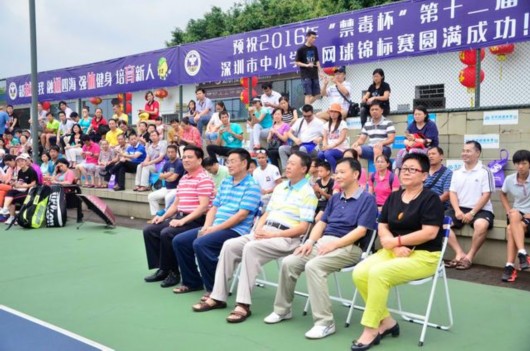 中小学生网球锦标赛闭幕 福安小学成最大赢家