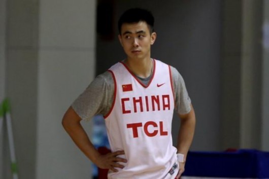 辽媒:赵继伟恐缺席热身赛 控卫需郭艾伦独撑