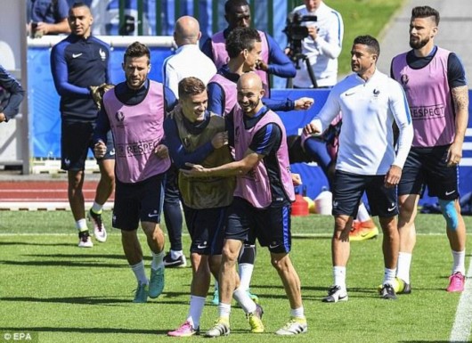 ���У���������Ӣ��������Ӧ�� �������Ӷ���