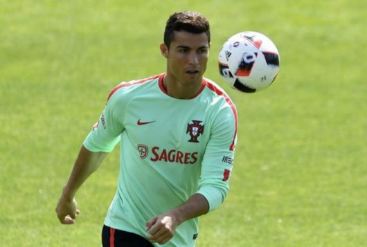 C����������