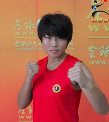中国少女出击CKF格斗赛 对阵意大利最强女将