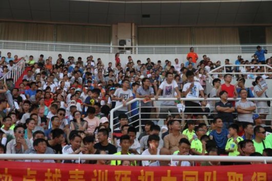 2016年潍坊杯青年足球赛开幕 皇马参赛提高赛