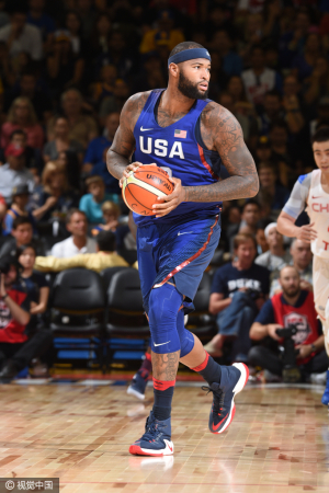 GIF-中美热身5佳球:大魔王 赵四 演绎东北2人转