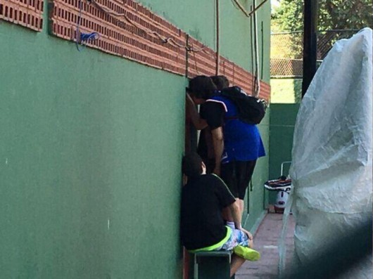 ����С��ſǽ����֮��ѵ�� ��ϴ��ŷ���ǩ��