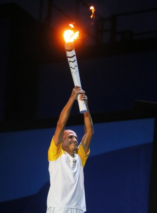  8��5�գ�����ַ����������ڻ���ȼ��ʽ�ϡ����գ���31���ļ�����ƥ���˶��ῪĻʽ�ڰ�����Լ����¬�����������������С� 