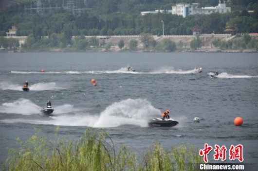 芬兰选手获中国摩托艇联赛国际邀请赛冠军