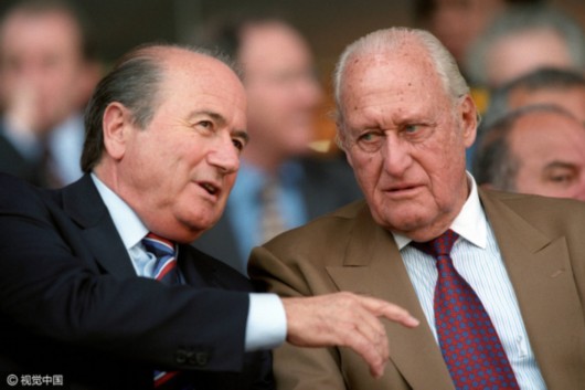 阿维兰热大事记:做百万富翁 获诺贝尔和平奖提