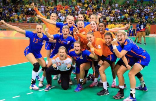 女子手球8强战:巴西爆冷出局 法国荷兰挪威晋级