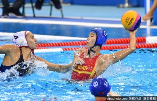 女子水球7、8名争夺 中国胜巴西排名第七