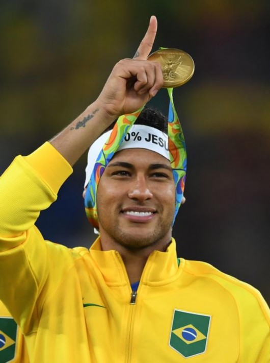 足球丨巴西男足里约奥运夺冠