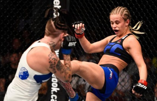 UFC����Ůսʿ�ع���ʤ ���غ�TKO��������˹