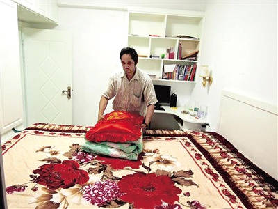 朱婷坐高铁回河南老家 省体育局高官火车站相