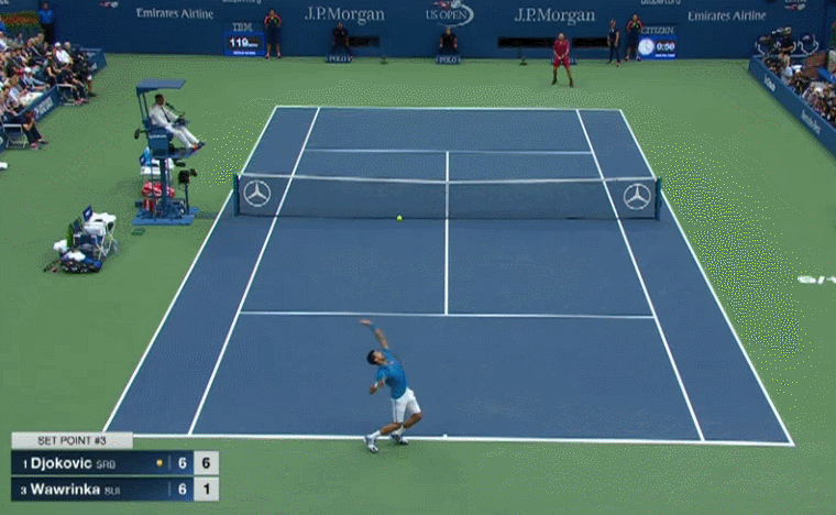 小德瓦林卡网前短兵相接 观众起立鼓掌喝彩