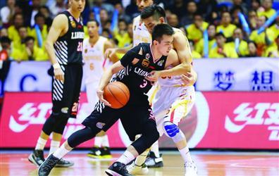 赵继伟让球迷 忘记了郭艾伦