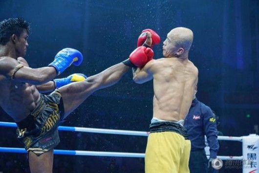 一龙二战播求判罚遭质疑 中国搏击仍任重道远--东方体育-东方网