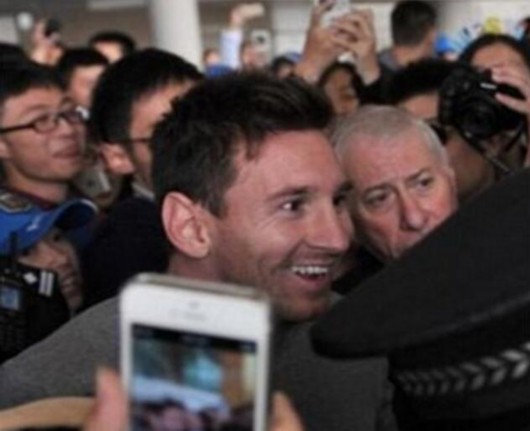 中超1亿年薪挖梅西吓懵西媒 巴萨请拿出诚意-