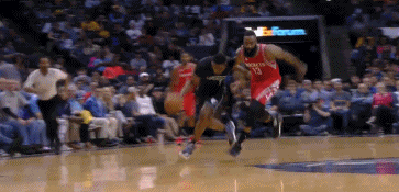 不防守?抢断大帽哈登打脸世人 白熊都被他防怒