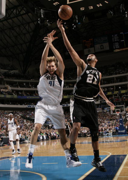 帕克43分季后赛新高告负 小牛3-1胜马刺握赛点