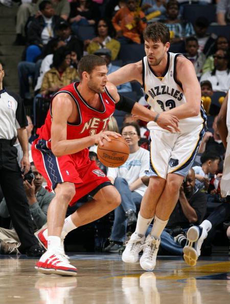 客场不敌灰熊-灰熊 客场挑战 上篮得分 篮板 新