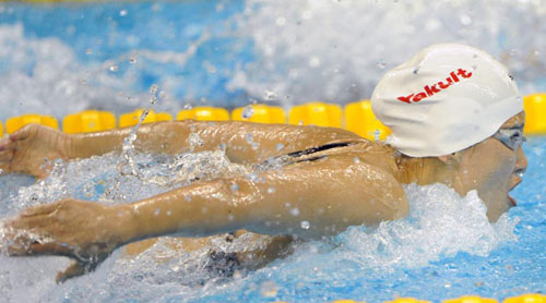 女100米蝶泳-美国名将摘金 陆滢铜牌刘子歌第
